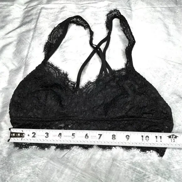 Lot 3 Bralettes Medium Intimates Black Tan Blue Lace Coquette Romantic Comfort - Picture 2 of 10